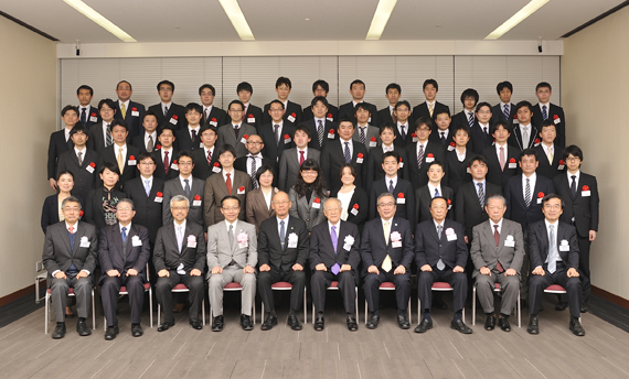 平成26年度（第47回）倉田奨励金贈呈式を開催しました1